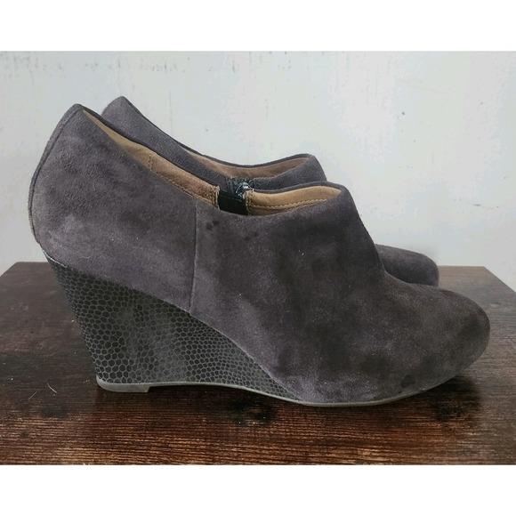 Clarks Shoes - Clarks Artisan Womens 8M Suede Wedge Booties Brown Snakeskin Heel Ankle Boots